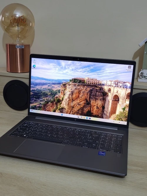 HP ZBook Power G10 | CORE i7-13700H | NVIDIA RTX 2000 ADA 8GB | 32GB RAM | 1TB SSD | MOBILE WORKSTATION