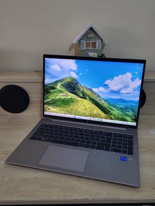 HP ZBook Firefly 16 G9 Workstation | CORE i5-1235U | NVIDIA T550 4GB | 16 RAM | 512GB NVMe SSD