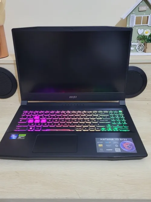 GAMING MSI KATANA 144 Hz | CORE i7-13620H | NVIDIA RTX 4050 6GB | 1TB NVMe SSD | 32GB RAM | Dragon Station