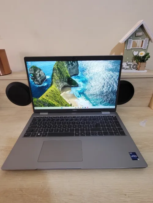 DELL LATITUDE 5540 | CORE i7 1365U | 16GB RAM | 512GB NVMe SSD | INTEL IRIS XE GRAPHICS