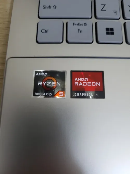 ASUS VivoBook Go 15 15.6 FHD | RYZEN 5 7520U | 16GB RAM | 512GB NVMe SSD | AMD RADEON GRAPHICS