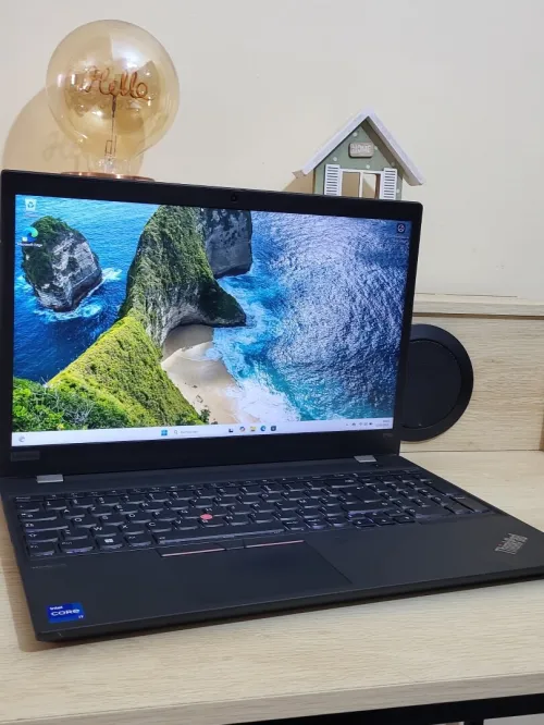 ThinkPad P15s GEN 2 | i7-1165G7 | NVIDIA QUADRO T500 4GB | 16GB RAM | 512GB NVMe SSD | WORKSTATION