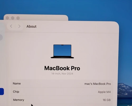 MacBook Pro M4 2024 Noir sidéral | PUCE M4 10 CORE | GPU 10 CORE | 16GB RAM | 512GB SSD | CYCLES 141 | CAPACITÉ BATTERIE 98%