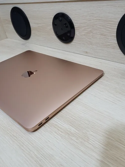 MacBook Air M1 2020 ROSE GOLD - CPU M1 8C - 8GB RAM - 512GB SSD - COMPTAGE DE CYCLES 114