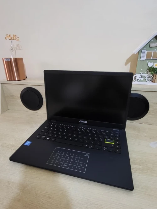 ASUS VivoBook 15.6" FHD | INTEL Pentium Silver N5030 | 4GB RAM | 128GB SSD | INTEL UHD GRAPHICS