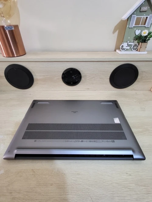 DELL PRECISION 5690 | CORE Ultra 7-165H | RTX 2000 ADA 8GB | 1To SSD | 32GB RAM