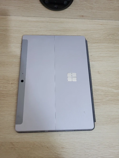 Microsoft Surface GO 2 TACTILE | CORE M3-8100Y 1.61GHz | 8GB RAM | 256GB SSD | LTE 4G | Poids : 544g