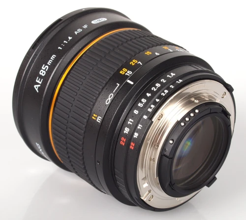 Samyang AE 85mm f/1.4 AS IF UMC plein format -APS-C Objectif portrait pour Nikon F D780 D3500 D850..