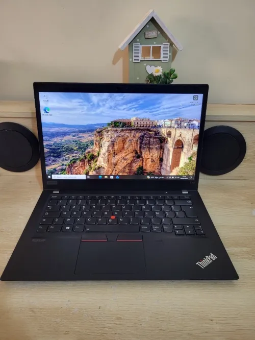 THINKPAD T14S | AMD RYZEN 7 PRO 4750U | 16GB RAM | 512GB SSD NVME | AMD RADEON GRAPHICS