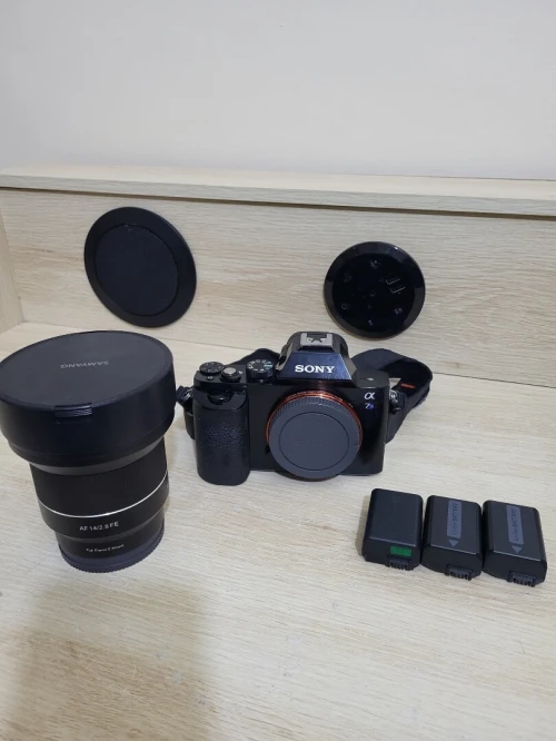 Sony Alpha 7S Hybride Plein Format Ultra vidéo 4K + Objectif Samyang AF 14mm F2.8 Full Frame