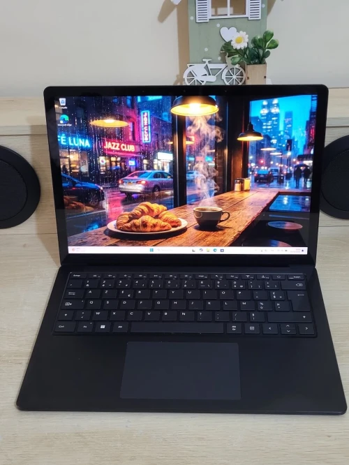 Microsoft Surface Laptop 5 13.5" 2K TACTILE | CORE i7-1265U | 16GB RAM | 512GB SSD | INTEL IRIS XE GRAPHICS
