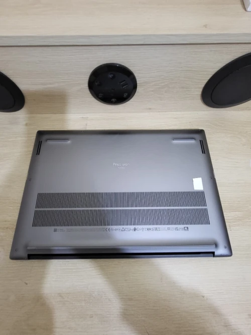 DELL PRECISION 5680 | CORE i7-13800H | RTX A1000 6GB | 512GB SSD | 32GB RAM