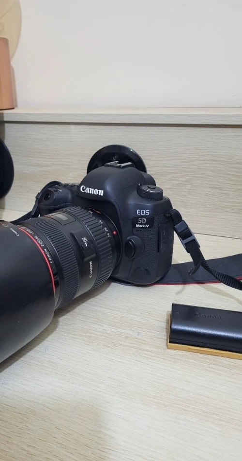Canon EOS 5D Mark IV | Capteur 30Mpx Rendu cinématographique 4K + Objectif Canon EF 24 70 2.8 L USM