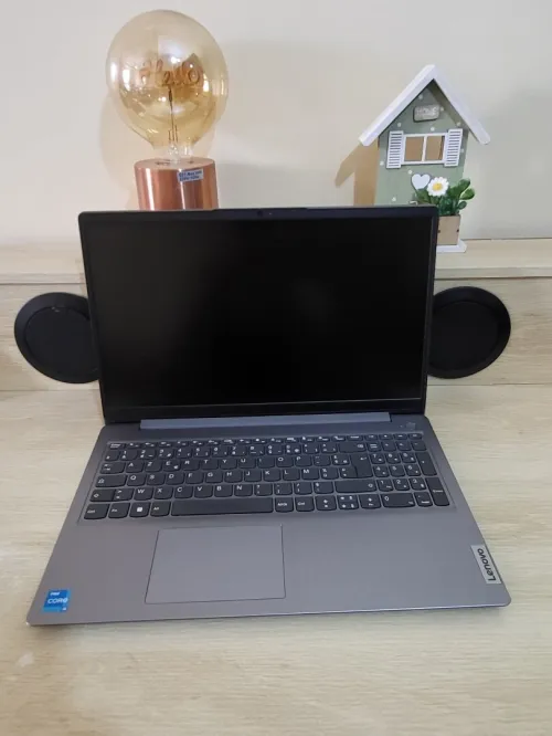 LENOVO IdeaPad 3 15.6'' FHD | CORE i3 1115G4 | 8GB RAM | 512GB NVMe SSD | INTEL UHD GRAPHICS