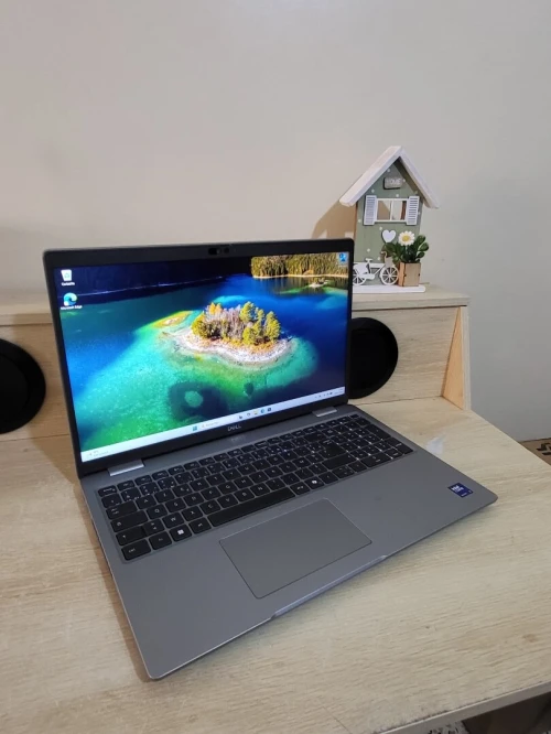 DELL LATITUDE 5550 | INTEL CORE ULTRA 5 135U | 16GB RAM | 512GB SSD | INTEL ARC GRAPHICS