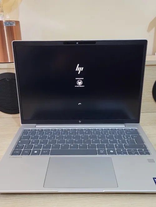HP EliteBook 6 G1i 13'' NoteBook AI PC | INTEL CORE Ultra 5 225U | 32GB RAM | 256 NVMe |