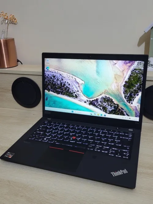 LENOVO THINKPAD P14S | RYZEN 7 PRO 5850U | 32GB RAM | 1TB SSD | RADEON PRO GRAPHICS 4GB