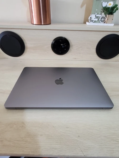 MacBook Air M1 | 8GB RAM | 256GB SSD |