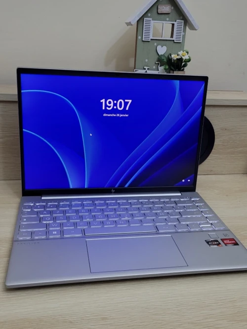 HP PAVILION Aero | RYZEN 7 PRO 7735U | 16GB RAM | 512GB SSD | AMD RADEON GRAPHICS