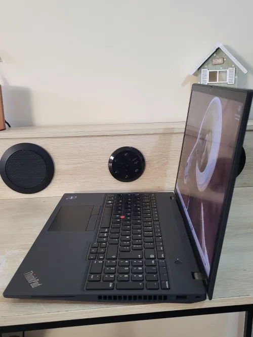 THINKPAD P16s 16" FHD +| vPRO CORE i7-1370P | RTX A500 4GB | 32GB RAM | 512GB NVMe SSD | WORKSTATION