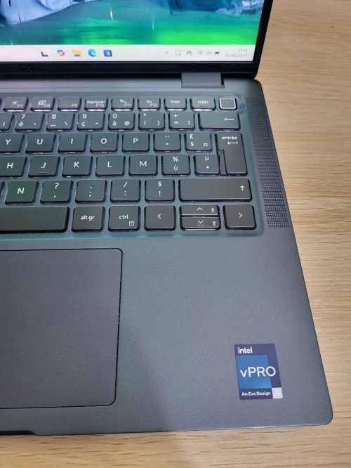 DELL LATITUDE 7440 ULTRA LEGER | INTEL Evo vPRO CORE i5 1345U | 1TB NVME SSD | 16GB RAM