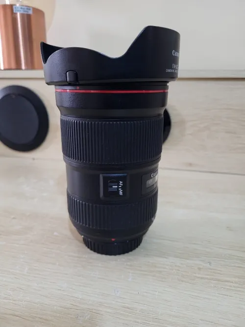 Canon EF 16-35mm f/2.8L III USM ultra grand-angle Qualité image exceptionnelle - passionnés de photo