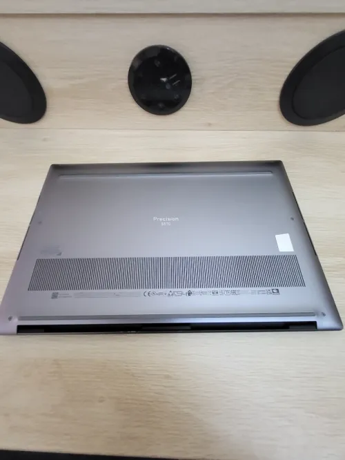 DELL PRECISION 5680 | OLED Tactile 4K | CORE i7-13800H | RTX 2000 ADA 8GB | 1To SSD | 64GB RAM