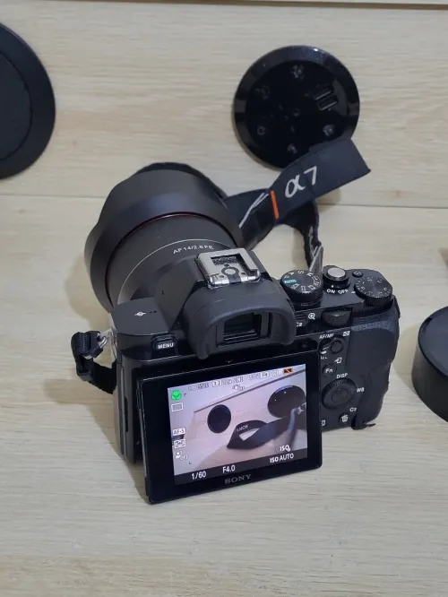 Sony Alpha 7S Hybride Plein Format Ultra vidéo 4K + Objectif Samyang AF 14mm F2.8 Full Frame