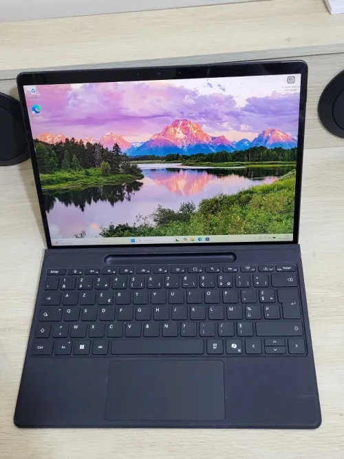 MICROSOFT SURFACE Pro 8 TACTILE - INTEL 11EME GEN i5-1135U - 8GB RAM - 512GB SSD - QHD 2880 x 1920