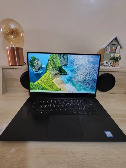 DELL PRECISION 5530 | CORE i7-8850H | NVIDIA Quadro P1000 4GB | 32GB RAM | 512GB NVMe | WORKSTATION