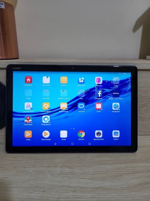 HUAWEI Mediapad M5 Lite Wi-FI Tablette Tactile 10.1" Gris 32GB - 3GB RAM - Bluetooth - Quatre Haut-parleurs