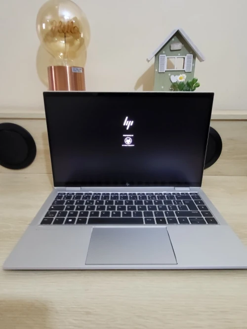 HP EliteBook X360 1030 G8 2-EN-1 TACTILE | INTEL 11EME CORE i5 1145G7 | 16GB RAM | 256GB NVME SSD
