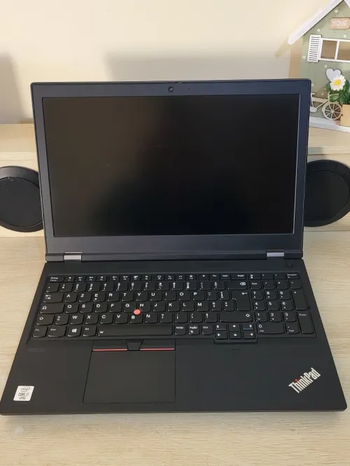 ThinkPad P15 | INTEL vPRO CORE i7-10850H | NVIDIA QUADRO T2000 4GB | 32GB RAM | 512GB NVMe | Workstation