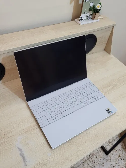 DELL XPS 9320 | EVO CORE i7-1260P | 16GB RAM | 512GB SSD | INTEL IRIS XE GRAPHICS