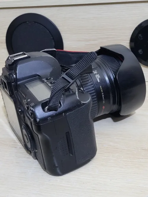 canon 5d mark ii + Canon EF 24-105mm f/4L IS USM
