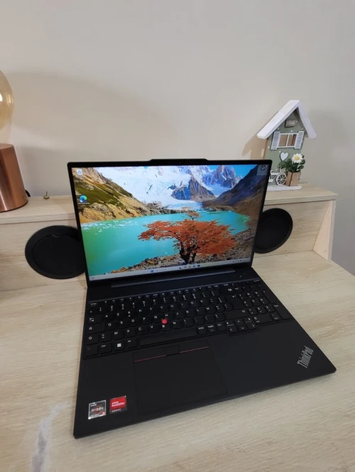 LENOVO THINKPAD E16 16'' FHD | RYZEN 5 7530U | 16GB RAM | 512GB NVMe SSD | AMD RADEON GRAPHICS 1GB