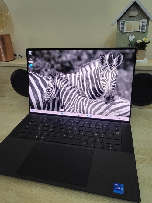 DELL PRECISION 5680 | OLED Tactile 4K | CORE i7-13800H | RTX 2000 ADA 8GB | 1To SSD | 64GB RAM