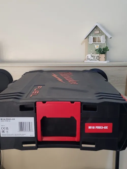 PERCEUSE VISSEUSE À PERCUSSION FUEL 18V - M18 FDD3-502X + 2 BATTERIES 18V 5 AH + 1 CHARGEUR M12-18FC MILWAUKEE + Coffret HD Box - NEUF JAMAIS UTILISÉ.