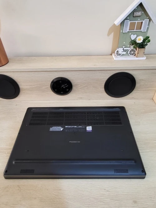 DELL PRECISION 7530 | i5-8300H | QUADRO P3200 6GB | 32GB RAM | 512GB NVMe | WORKSTATION