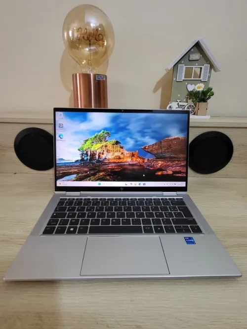 HP EliteBook X360 1030 G8 TACTILE 2-En-1 | CORE i7-1165G7 | 16GB RAM | 512GB NVME SSD | 4G LTE