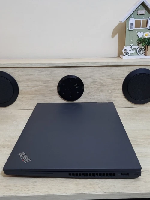 LENOVO THINKPAD P16S GEN 2 | RYZEN 7 PRO 7840U w| 32GB RAM | 512GB SSD | RADEON 780M GRAPHICS 4GB
