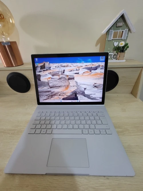 MICROSOFT SURFACE BOOK 3 13.5 3K TACTILE | CORE i5-1035G7 | 8GB RAM | 256GB SSD | INTEL IRIS Plus