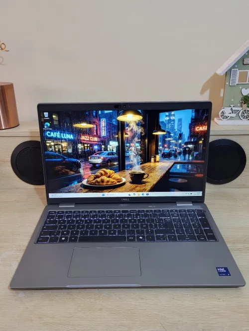 DELL LATITUDE 5550 | INTEL CORE ULTRA 5 135U | 16GB RAM | 512GB SSD | INTEL ARC GRAPHICS