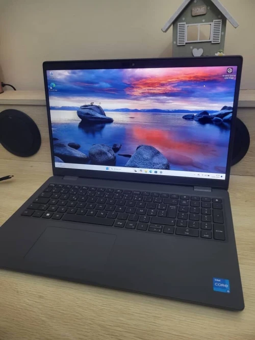 DELL LATITUDE 3540 2024 15.6 FHD | CORE i5 1235U | 8GB RAM | 512GB M2 SSD