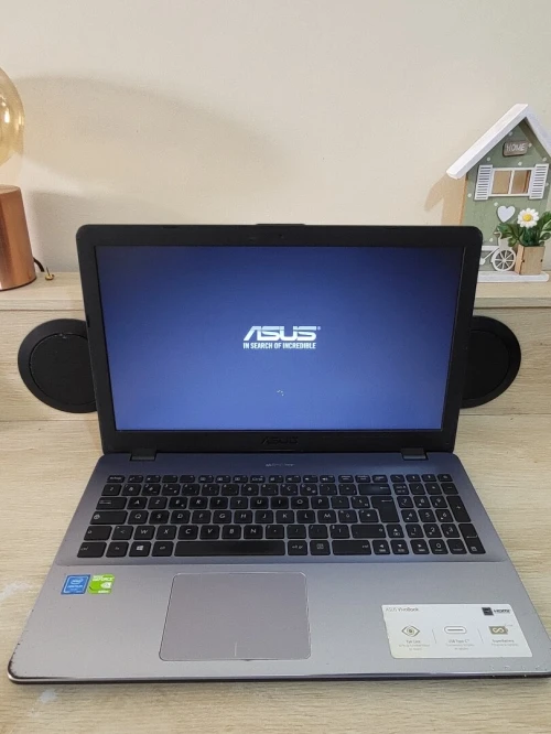 ASUS R542U 15.6'' FHD | INTEL Pentium CPU 4405U | NVIDIA 920MX 2GB | 8GB RAM | 128GB NVMe + 1TB HDD
