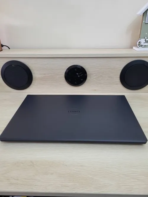 DELL VOSTRO 15.6'' FHD | RYZEN 5 5500U | 8GB RAM | 512GB SSD | AMD RADEON GRAPHICS