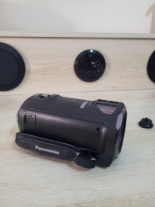 CAMERA PANASONIC HC-V770 Caméra Full HD WiFi NFC 