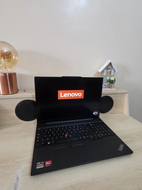 LENOVO THINKPAD E16 16'' FHD | RYZEN 5 7530U | 16GB RAM | 512GB NVMe SSD | AMD RADEON GRAPHICS 1GB