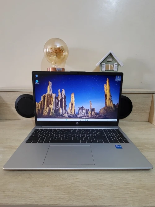 HP 250 G10 | INTEL CORE i5 1334U | 16GB RAM | 512GB NVMe SSD | INTEL UHD GRAPHICS