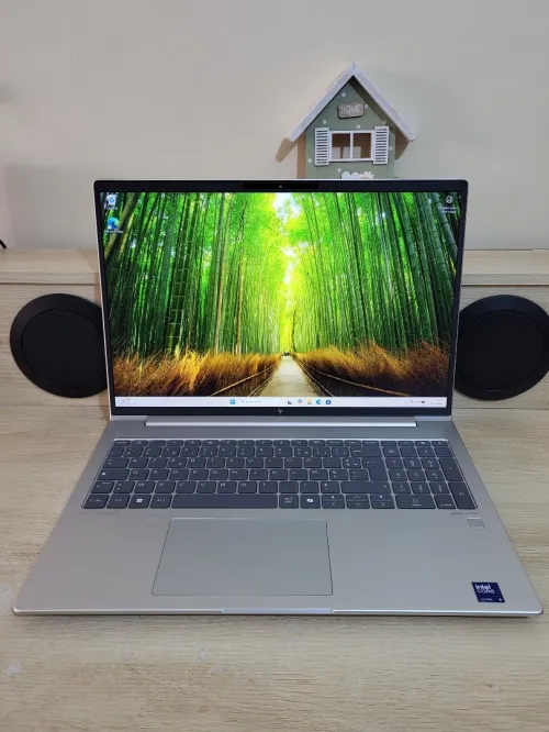 HP EliteBook 660 G11 16'' | CORE Ultra i5 125U | 16GB RAM | 512GB NVMe SSD | INTEL GRAPHICS